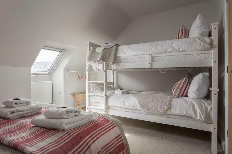 Stone Barn, Contemporary Barn Conversion Cheltenham Bagian luar foto